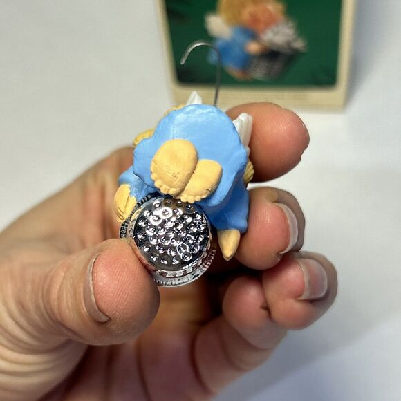1984 Hallmark Keepsake Thimble Angel - Thimble with Stars Ornament #7 - Picture 5 of 5